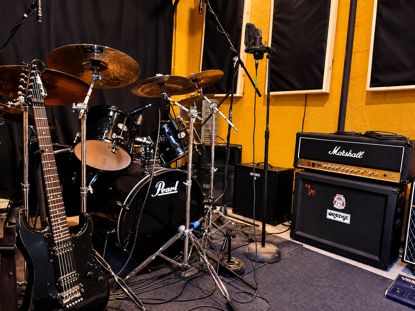Professional-Music-Studio-Setup