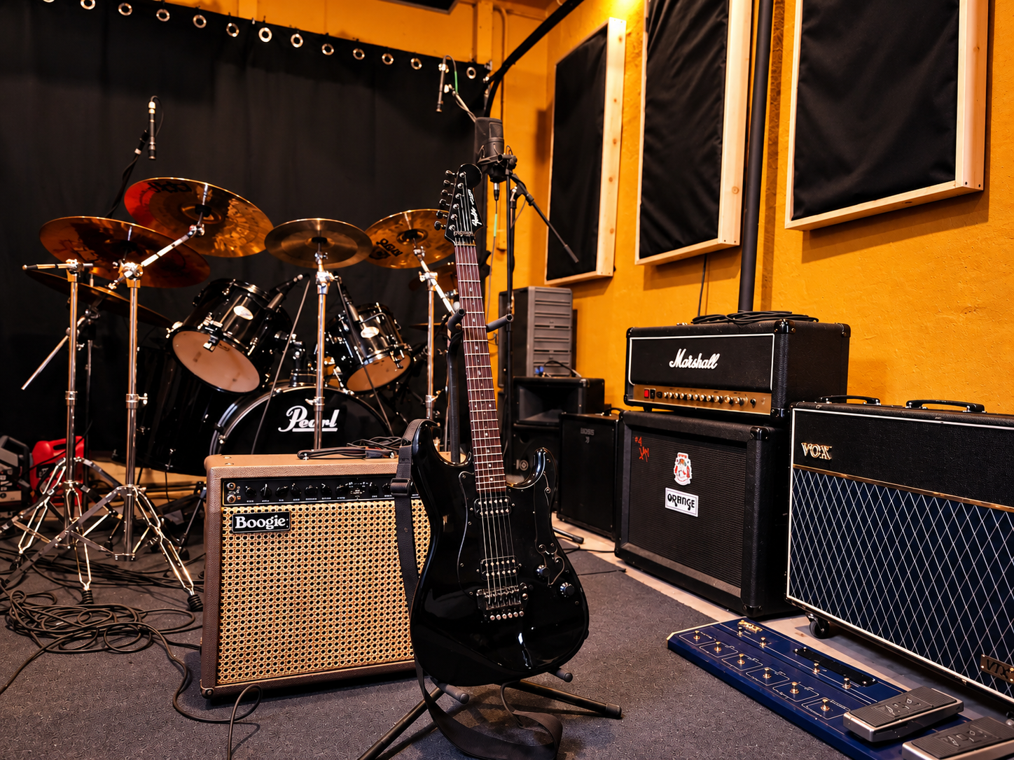 Warm-Studio-Gear-Showcase