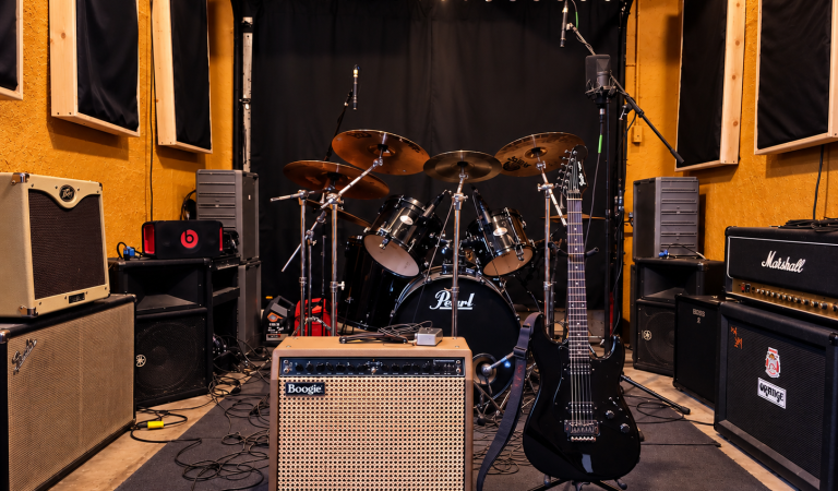 Warm-Toned-Rehearsal-Studio-Setup